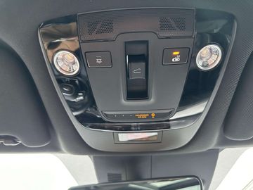 Car image 33