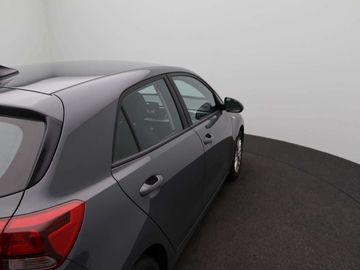 Car image 37