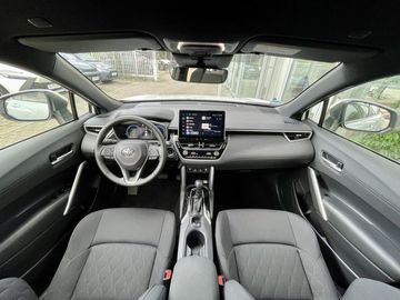 Car image 12