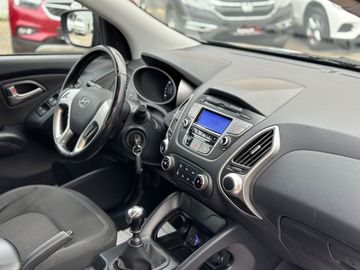 Car image 23