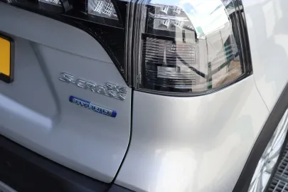 Car image 33