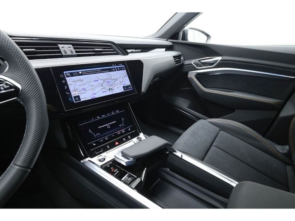 Audi e-tron 55 S-line 300 kW image number 11