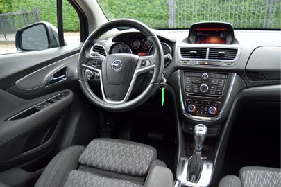 Car image 15