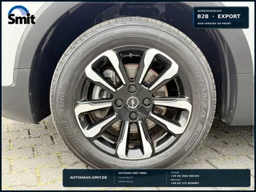 Car image 40