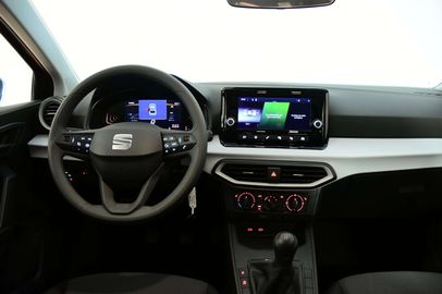 Car image 10