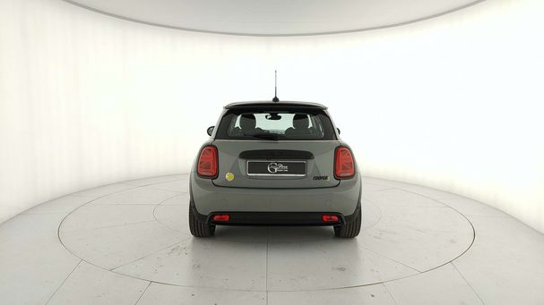 Mini Cooper SE Classic 135 kW image number 4