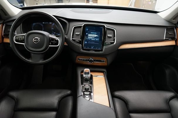 Volvo XC90 Recharge T8 AWD 293 kW image number 6