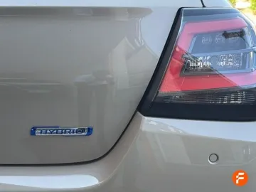 Car image 28