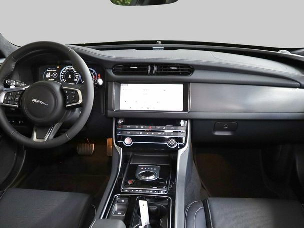 Jaguar XF 20d AWD 132 kW image number 5