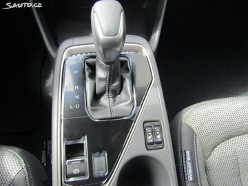 Car image 26