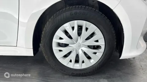 Car image 20