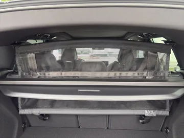 Car image 29