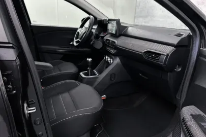 Car image 29