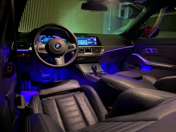 Car image 34