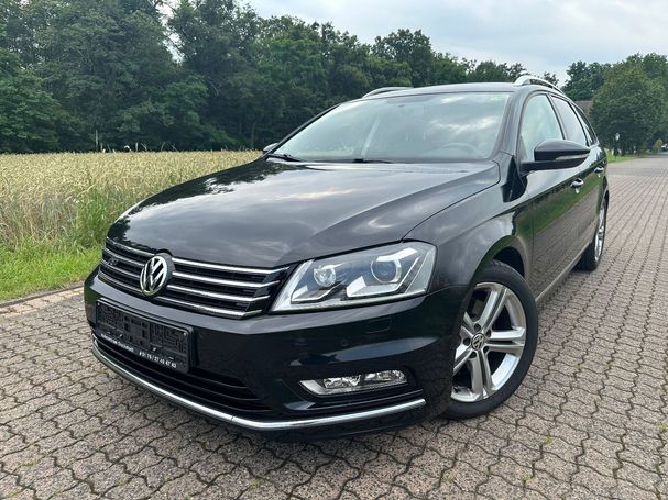 Volkswagen Passat Variant BlueMotion R-Line DSG 130 kW image number 2