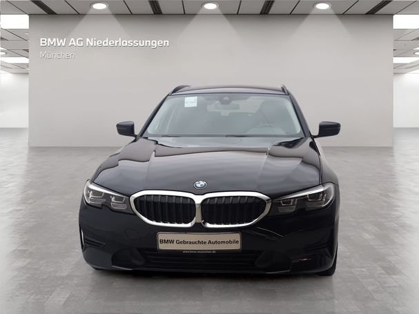 BMW 318d Touring 110 kW image number 2