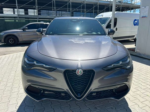 Alfa Romeo Stelvio 2.2 Q4 154 kW image number 3