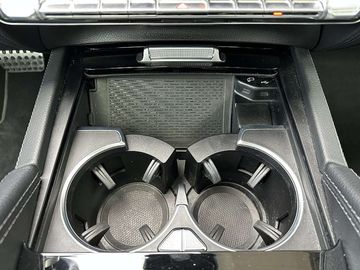 Car image 37