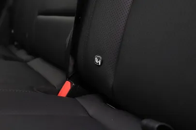 Car image 48