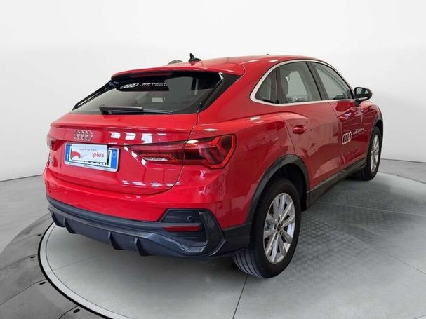 Audi Q3 45 TFSIe S tronic Business 180 kW image number 2