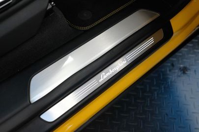 Car image 33