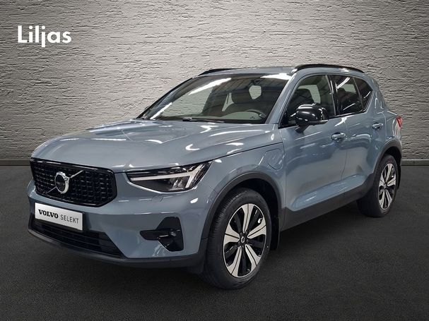 Volvo XC40 Recharge T4 Plus Dark 157 kW image number 1