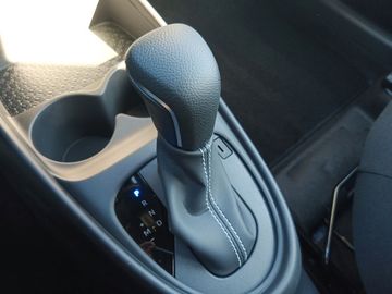 Car image 12