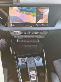 Car image 36