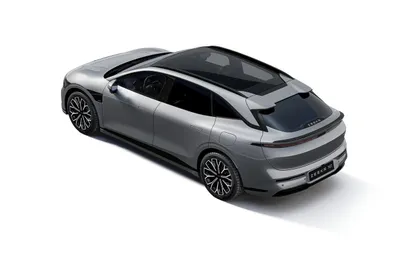 Car image 5