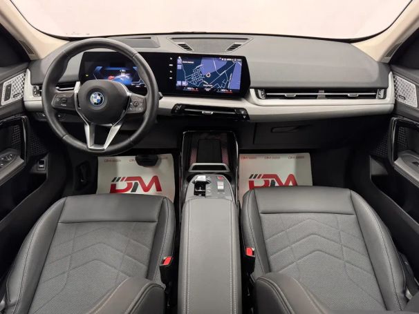 BMW iX1 230 kW image number 6