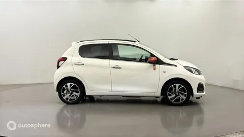 Car image 3