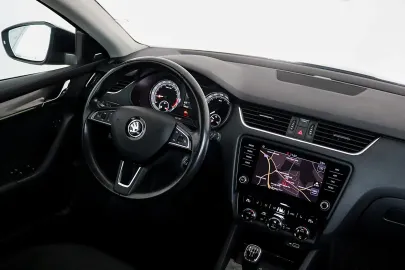Car image 31