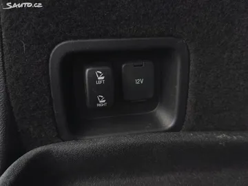 Car image 33