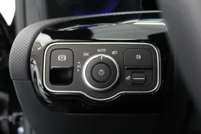 Car image 47