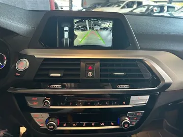 Car image 34