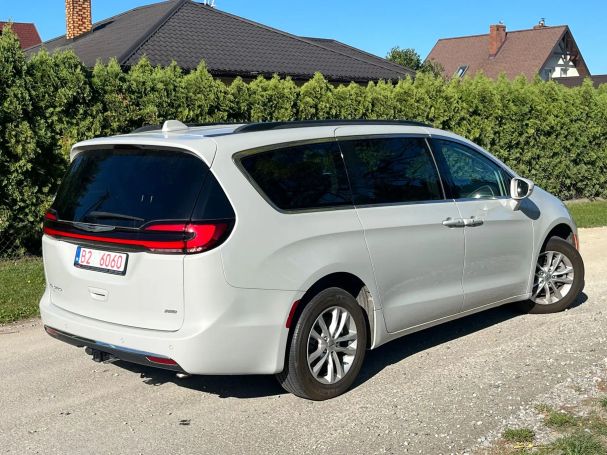 Chrysler Pacifica 219 kW image number 4