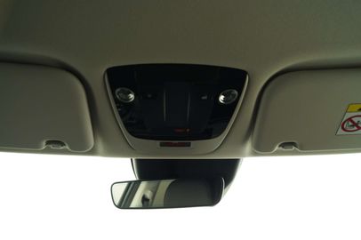 Car image 24