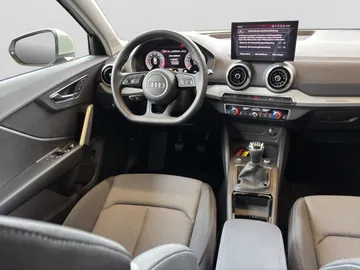 Car image 23