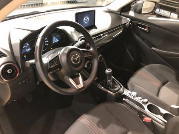 Car image 11