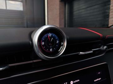 Car image 37