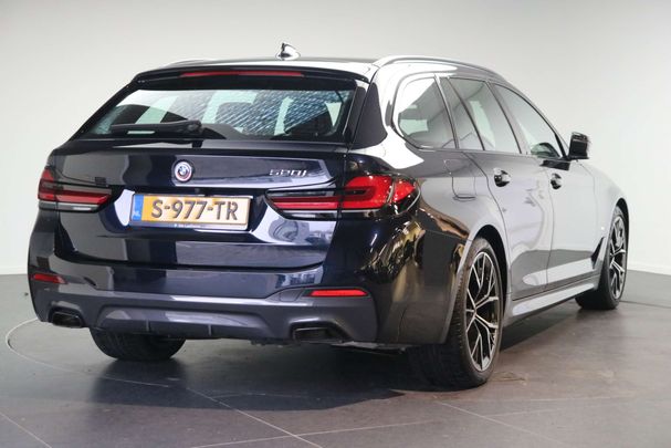 BMW 520i Touring 135 kW image number 4