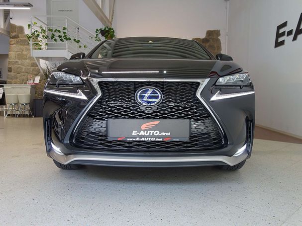 Lexus NX 300 h AWD 145 kW image number 2