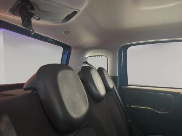 Car image 21