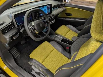 Car image 48