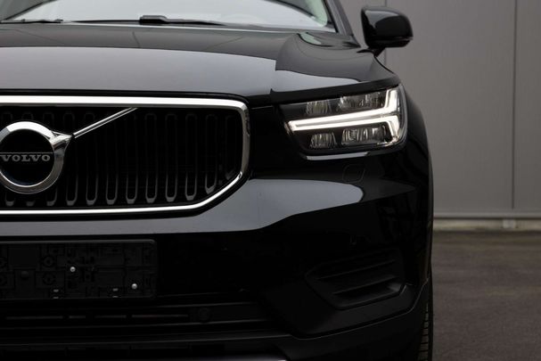 Volvo XC40 T2 Momentum 95 kW image number 17