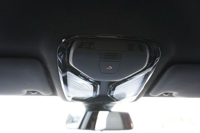 Car image 29