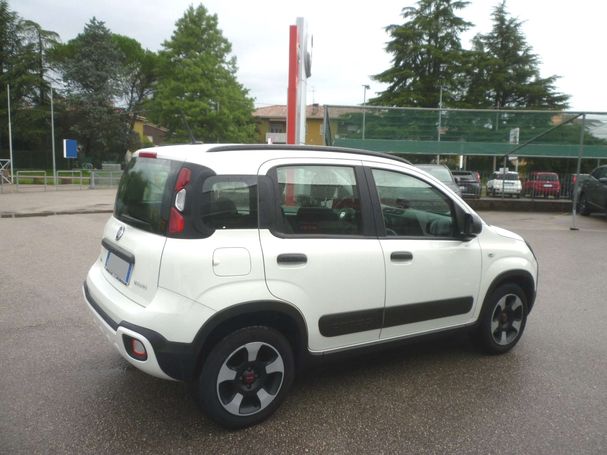 Fiat Panda Cross 1.0 Hybrid City 51 kW image number 4