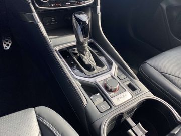 Car image 30