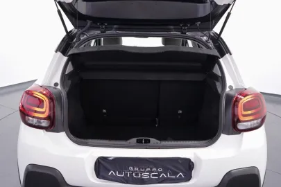 Car image 31