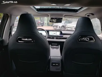 Car image 37